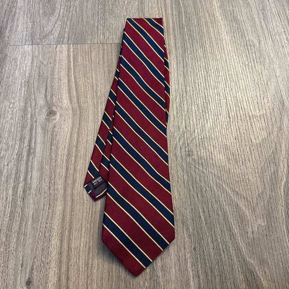 Vintage Ashford & brooks silk Classic Striped Tie in Red and Blue - Picture 5 of 5